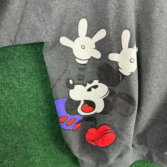 Vintage Scared Mickey Mouse Sweater Disney Wraparound Print Gray Size Large - Picture 6 of 8